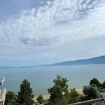 Lake View Apartment